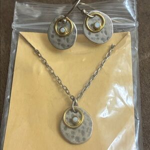 Silpada Brand New never worn vintage set of earrings/necklace sterling 925